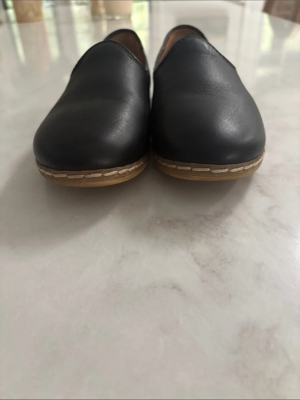 Charix Classic Black Slip On Shoes Leather Memory Foam Arch Support Size 6